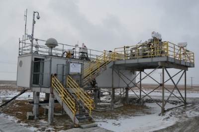 Featured in the virtual tour, the Great White Instrument Platform houses the most instruments of any installation at ARM's NSA site, including five radiometers, two radars, two lidars, a total sky imager, and an infrared thermometer.