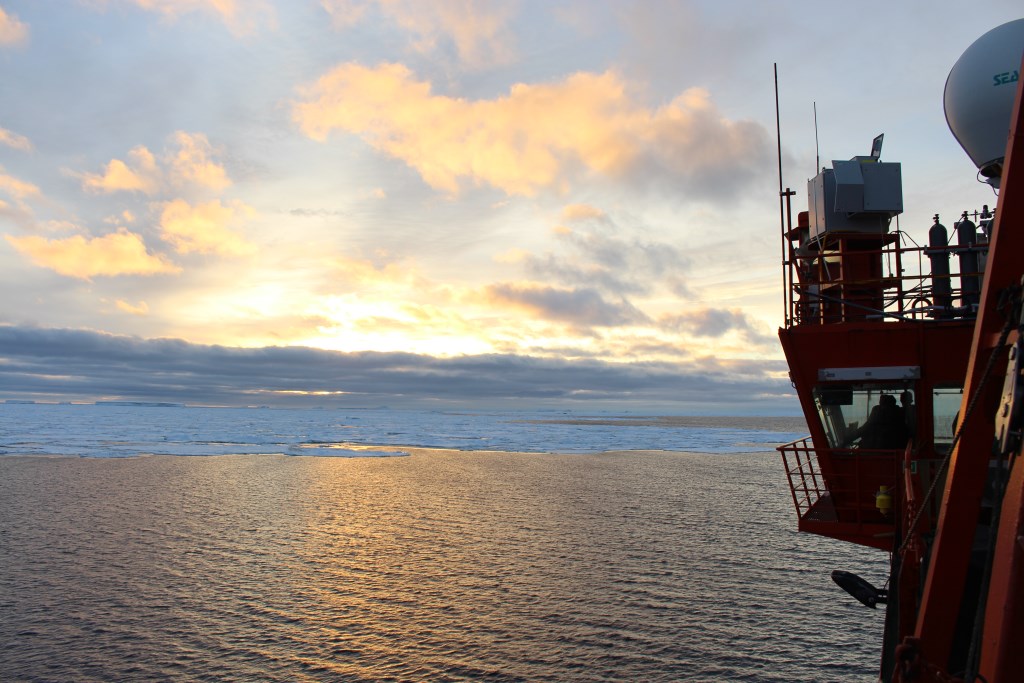 Aurora Australis supply vessel crosses the Southern Ocean during the MARCUS field campaign