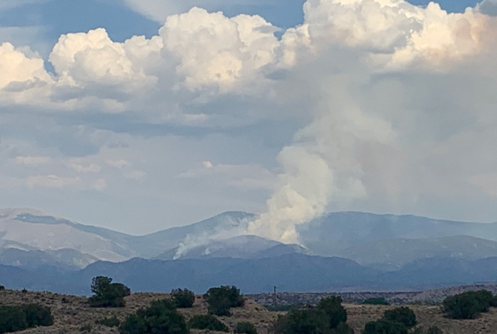 Smoke billows from Rio Medio fire in New Mexico in August 2020